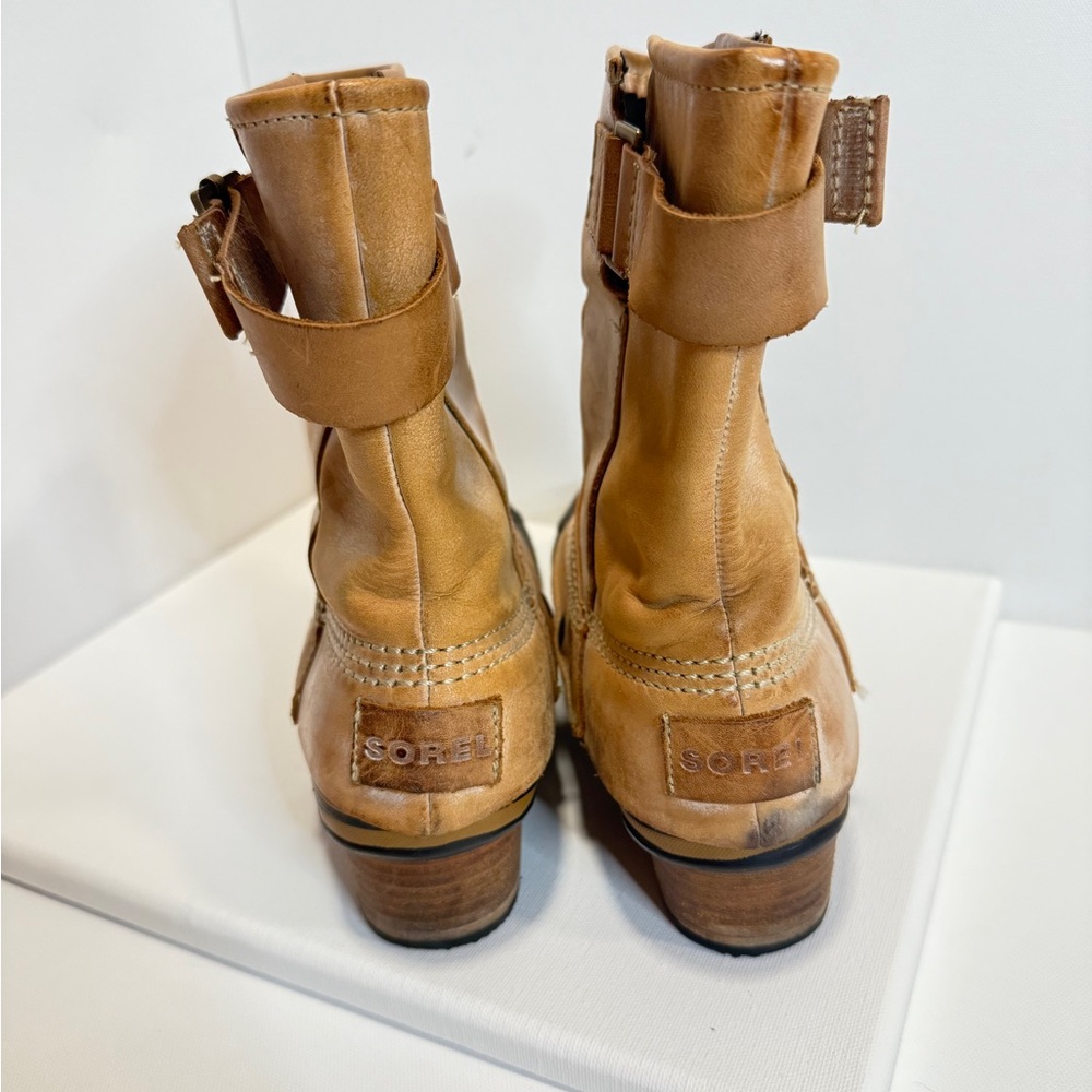 Sorel Tan and Black Winter Boots - Picture 7 of 7
